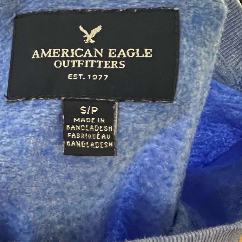 American Eagle Sweatshirt​​​ - Picture 3 of 5